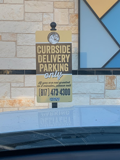 American Restaurant «Golden Chick», reviews and photos, 1400 Turner Warnell Rd, Mansfield, TX 76063, USA