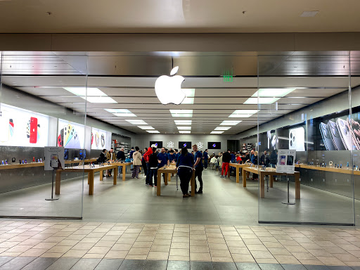 Shopping Mall «Summit Mall», reviews and photos, 3265 W Market St, Fairlawn, OH 44333, USA