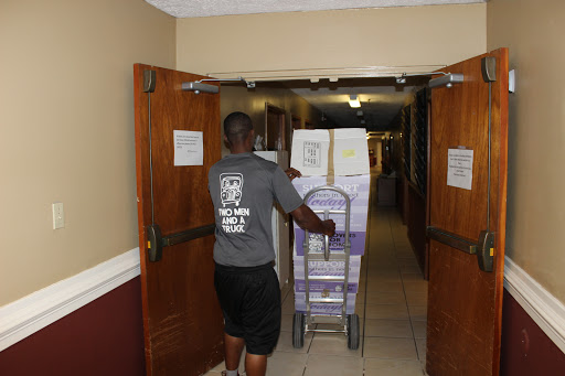 Moving and Storage Service «Two Men and a Truck», reviews and photos, 2500 W 15th St, Panama City, FL 32401, USA
