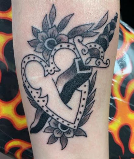 Tattoo Shop «Tattoo Tech», reviews and photos, 5350 N Springboro Pike, Moraine, OH 45439, USA