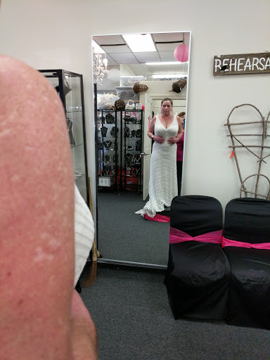 Bridal Shop «Bride To Be Consignment», reviews and photos, 8925 Penn Ave S, Bloomington, MN 55431, USA