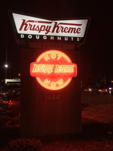 Donut Shop «Krispy Kreme Doughnuts», reviews and photos, 1444 N Battlefield Blvd, Chesapeake, VA 23320, USA