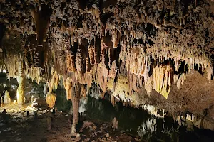 Meramec Caverns image