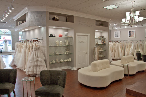 Bridal Shop «Bella Bianca Bridal», reviews and photos, 17W527 E Roosevelt Rd, Oakbrook Terrace, IL 60181, USA