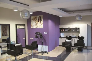 Veena Hair Studio - Hairdressers image