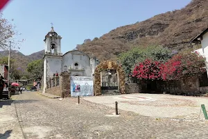 Kiosco Malinalco Pueblo Mágico image