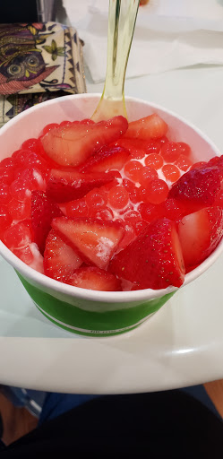 Frozen Yogurt Shop «Zen Beri Frozen Yogurt», reviews and photos, 1241 Point Mallard Pkwy #413, Decatur, AL 35601, USA