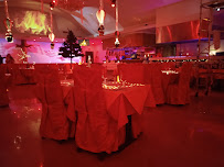 Atmosphère du Restaurant de type buffet Buffet à volonté salle immersive 360° royal tavers - n°2