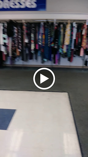Thrift Store «72nd Street Goodwill», reviews and photos, 1415 E 72nd St, Tacoma, WA 98404, USA