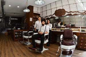 Barbershop Francisco Martínez image