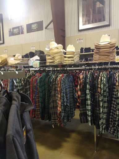 Farm Equipment Supplier «Tarwater Farm & Home Supply», reviews and photos, 4107 NW Topeka Blvd, Topeka, KS 66617, USA