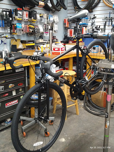 Bicycle Store «City Bike Tampa», reviews and photos, 208 E Cass St, Tampa, FL 33602, USA