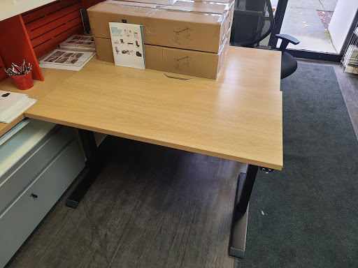Used Office Furniture Store «NWC Office Furniture», reviews and photos, 8899 SE Jannsen Rd, Clackamas, OR 97015, USA