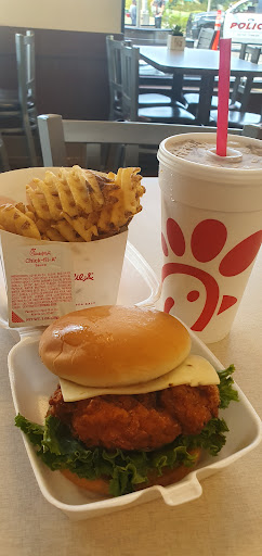 Fast Food Restaurant «Chick-fil-A», reviews and photos, 4675 Perkiomen Ave, Reading, PA 19606, USA