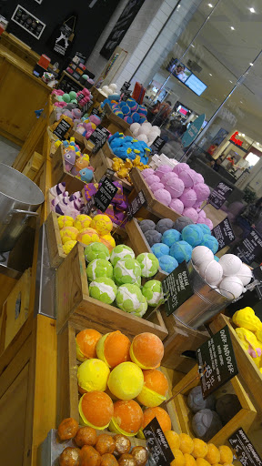 Cosmetics Store «Lush», reviews and photos, 311 Daniel Webster Hwy, Nashua, NH 03060, USA