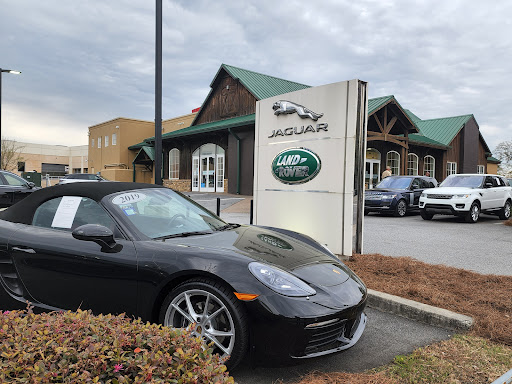 Car Dealer «Land Rover Buckhead», reviews and photos, 3040 Piedmont Rd NE, Atlanta, GA 30305, USA