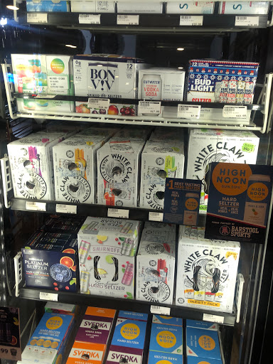 Liquor Store «DTC Wine & Spirits», reviews and photos, 4920 S Yosemite St C1, Greenwood Village, CO 80111, USA