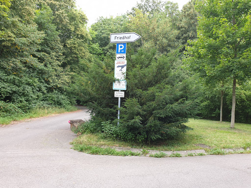Parkplatz Buchrainfriedhof