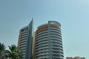 Platinum Residence 1 image