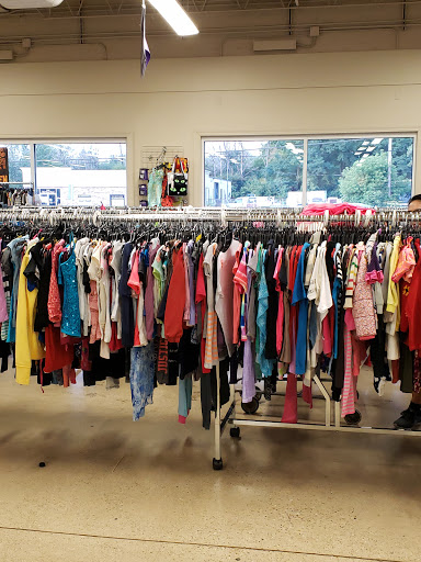 Thrift Store «The Salvation Army Family Store & Donation Center», reviews and photos, 1035 E Rand Rd, Arlington Heights, IL 60004, USA