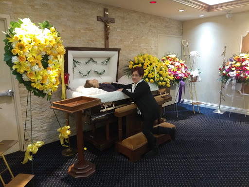 Funeral Home «Farenga Funeral Home», reviews and photos, 3808 Ditmars Blvd, Astoria, NY 11105, USA