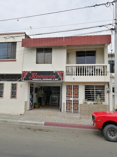 Cdla. Los Tamarindos 3ra Etapa, Mz. D14, Villa 2 130101, Ecuador