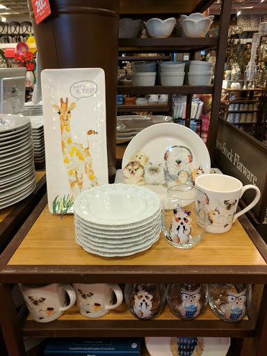 Home Goods Store «Pier 1 Imports», reviews and photos, 2130 NJ-35, Holmdel, NJ 07733, USA