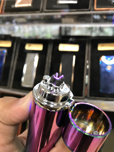 Cigar Shop «Park Avenue Smoke Shop», reviews and photos, 194 Park Ave, Worcester, MA 01609, USA