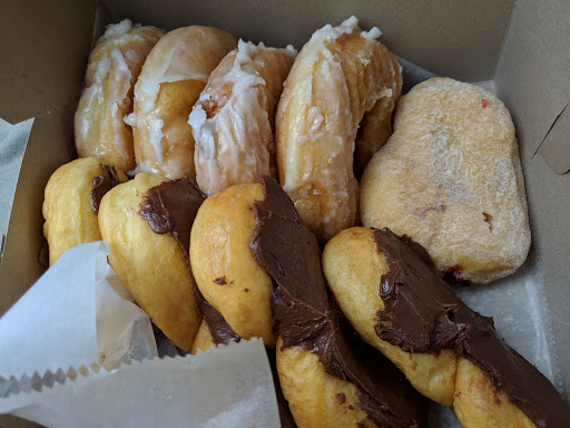 Donut Shop «Towne Donut Shop», reviews and photos, 864 State Rd, North Dartmouth, MA 02747, USA