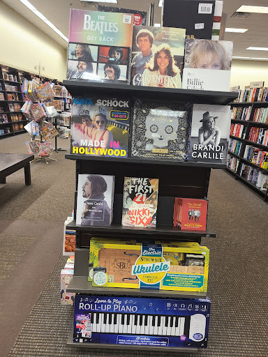 Book Store «Books-A-Million», reviews and photos, 1100 N Wesleyan Blvd, Rocky Mount, NC 27804, USA