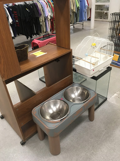 Thrift Store «Humane Society Thrift Store», reviews and photos, 4445 20th St, Vero Beach, FL 32966, USA