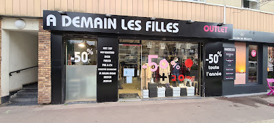A Demain les Filles à Suresnes
