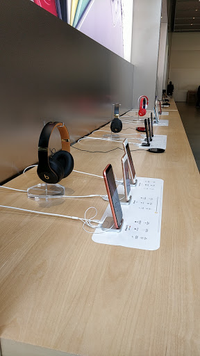 Computer Store «Apple Ridge Hill», reviews and photos, 143 Market Street, Yonkers, NY 10710, USA