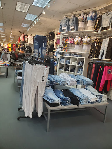 Shopping Mall «The Gallery at South DeKalb», reviews and photos, 2801 Candler Rd, Decatur, GA 30034, USA