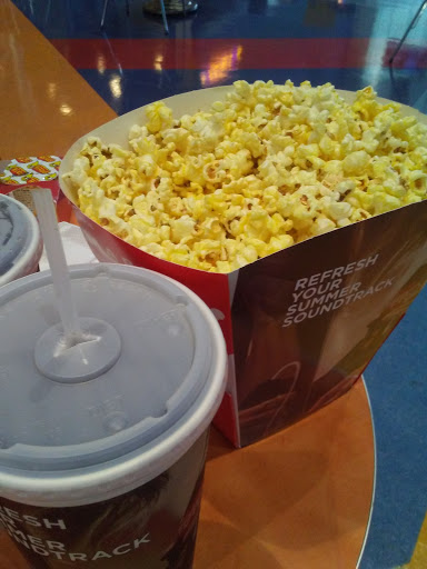 Movie Theater «Rave Cinemas», reviews and photos, 864 Riverdale St, West Springfield, MA 01089, USA