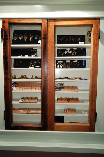 Tattoo Shop «Underground Art, Inc.», reviews and photos, 2287 Young Ave, Memphis, TN 38104, USA