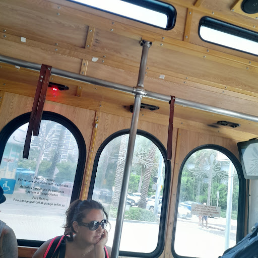 Shopping Mall «Fifth and Alton», reviews and photos, 1100 6th St, Miami Beach, FL 33139, USA