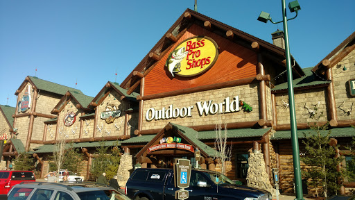 Sporting Goods Store «Bass Pro Shops», reviews and photos, 7905 S Hosmer St, Tacoma, WA 98408, USA