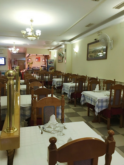 Restaurante Zhenbao - Pl. Sánchez Arjona, 1, 10300 Navalmoral de la Mata, Cáceres, Spain