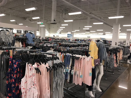 Department Store «Nordstrom Rack Tempe Marketplace», reviews and photos, 1900 E Rio Salado Pkwy, Tempe, AZ 85281, USA