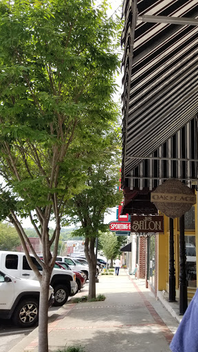 Boutique «Oak & Lace», reviews and photos, 802 S Main St, Columbia, TN 38401, USA