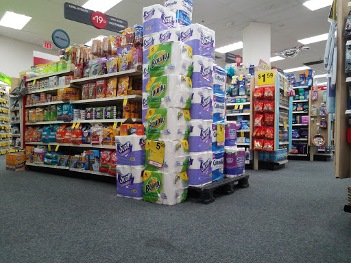 Drug Store «CVS», reviews and photos, 2121 15th St N, Arlington, VA 22201, USA