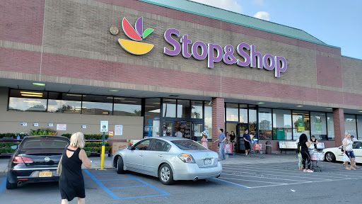 Shopping Mall «The Bay Terrace», reviews and photos, 23-98 Bell Blvd, Bayside, NY 11360, USA