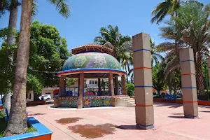 Plaza Principal La Peñita image