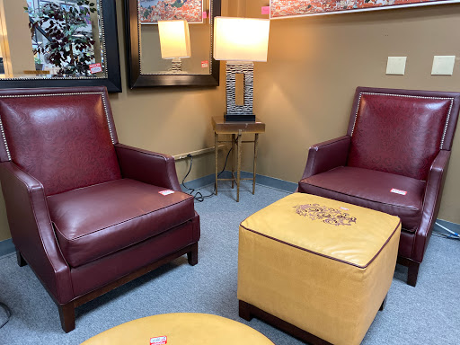Office Furniture Store «Office Furniture Liquidations», reviews and photos, 4400 S Piedras Dr #101, San Antonio, TX 78228, USA