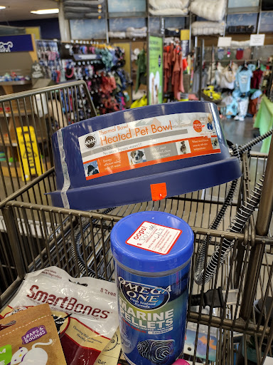 Pet Supply Store «Petco Animal Supplies», reviews and photos, 1917 Douglas Blvd, Roseville, CA 95661, USA