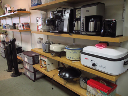 Thrift Store «Wonderland Thrift Shop», reviews and photos, 28 Portsmouth Ave, Stratham, NH 03885, USA