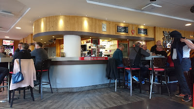 Le Den's Bar à La Bresse