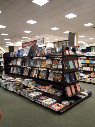 Book Store «Barnes & Noble», reviews and photos, 300 Neshaminy Mall, Bensalem, PA 19020, USA