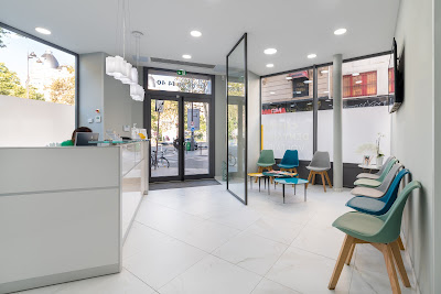 Centre Dentaire Voltaire Dentelia à Paris